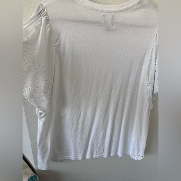 GAP White Eyelet Sleeve Women's Top NWOT size XL - Picture 2 of 5